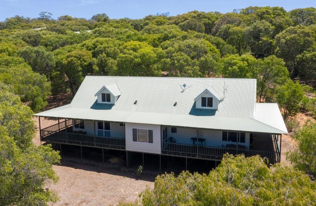 Sea Breeze Chalets Yallingup