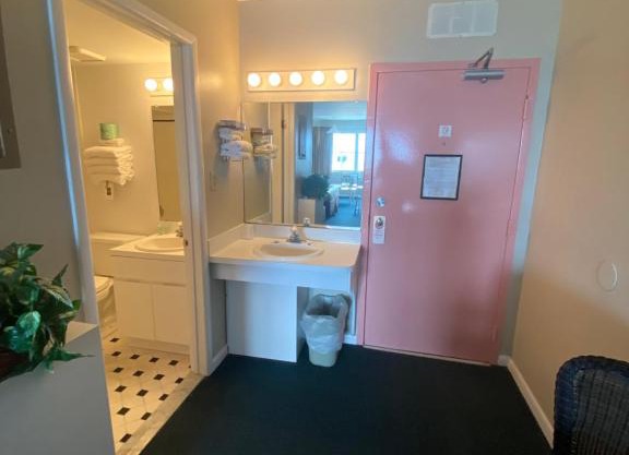 Sea-N-Sun Resort Motel