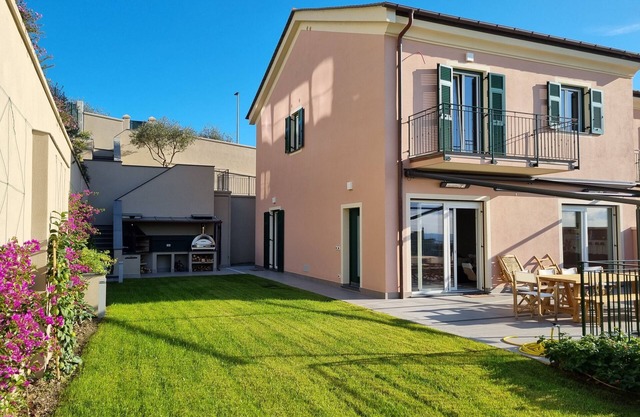 Sea view villa: a wellness oasis close to Cinque Terre and Portofino