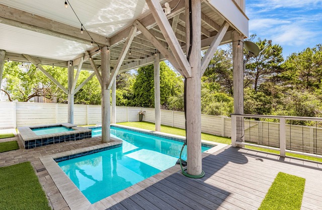 Seacrest Paradise by AvantStay | Steps to the Beach | Pet Friendly!