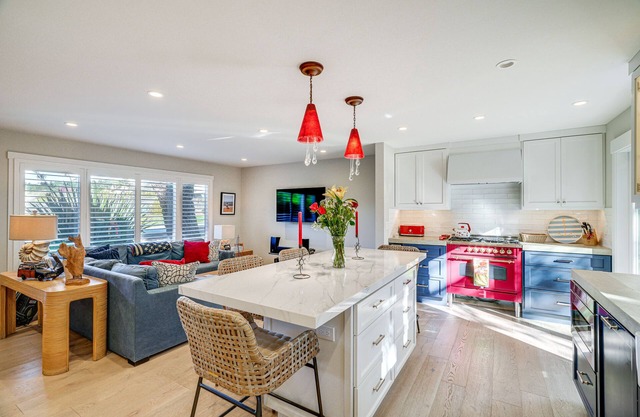 Seascape Aptos Retreat w/Bocce Ball Court!