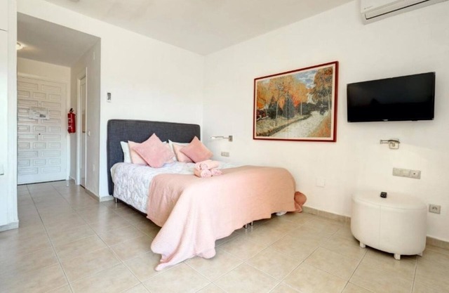 Seaview Studio in Benal Beach Holiday Complex