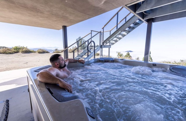 Secluded Home on 20 Acres with Hot Tub, Full Gym, Putting green, Games