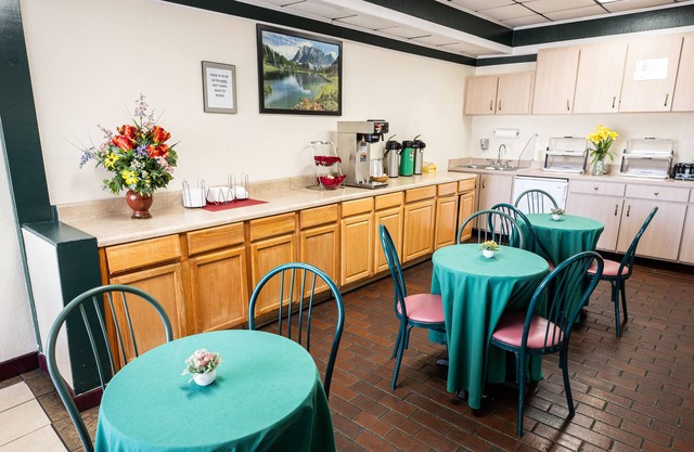Select Inn Murfreesboro
