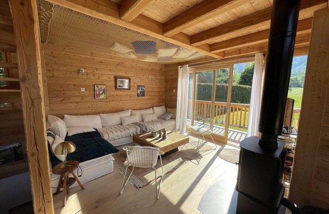 Semi Detached Chalet For 8 With Balcony & Garden