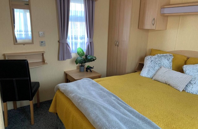 Serenity Place Caravan 2 Double Beds With Varanda