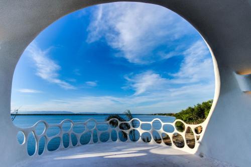 Shark Studio Retreat at Swan Villas - Gold Standard Certified