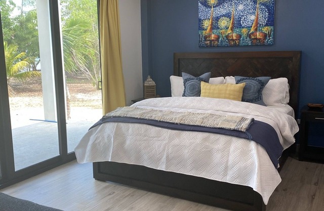 Shedrock Shangrila, Beachfront Seashore Suite