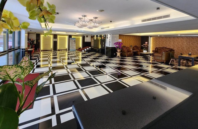 Shihzuwan Hotel - Kaohsiung Station