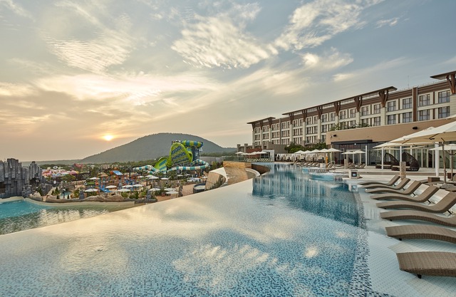 Shinhwa Jeju Shinhwa World Hotels & Resorts
