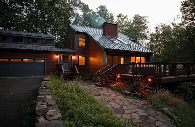 Shokan Lodge: Mid-Century Modern Getaway