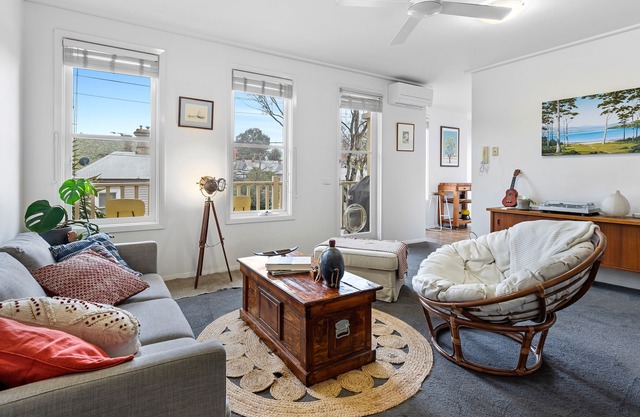 Simply Kensington