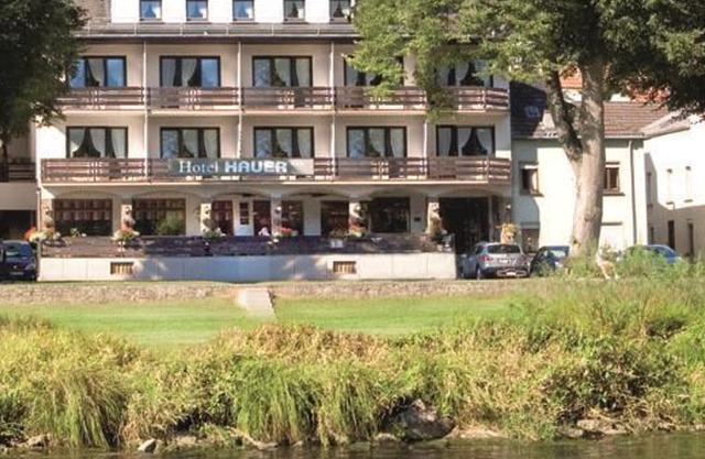 Single Room Shower / WC - Hotel Hauer