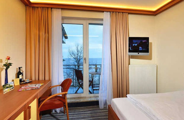 Single Room with Balcony to Kölpinsee - Strandhotel Seerose Kölpinsee