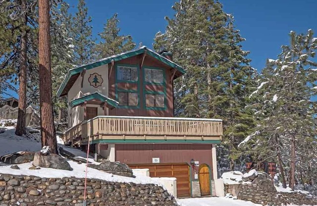 Ski Chalet with Summer Pool Access, Blocks from Heavenly 3411P~