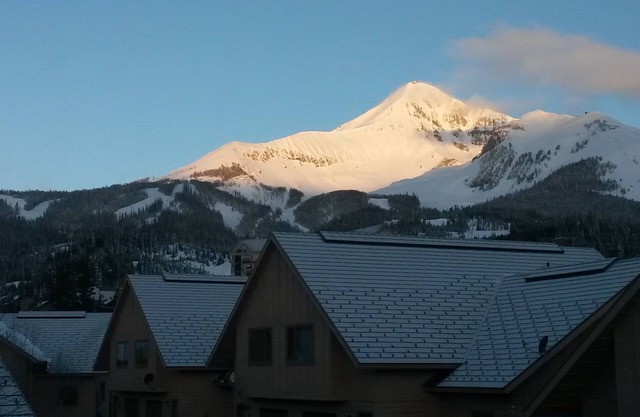 Ski-In Ski-Out Condo In Big Sky Mountain Village