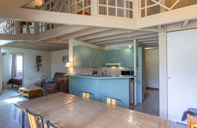 Ski-In/Ski-Out Duplex, South-Facing Balcony, Sleeps 8, Parking, 2 Bed, 2 Bath