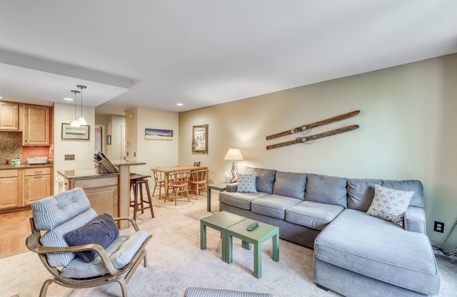 Ski-In/Ski-Out Second-Floor Condo w/Free WiFi, Mountain Views, & a Shared Pool