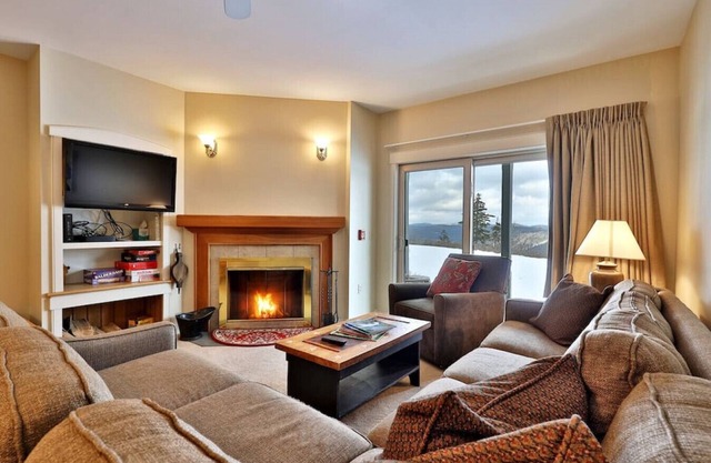 Ski on/Ski off Solitude Condo with Fireplace and Access to Amenities