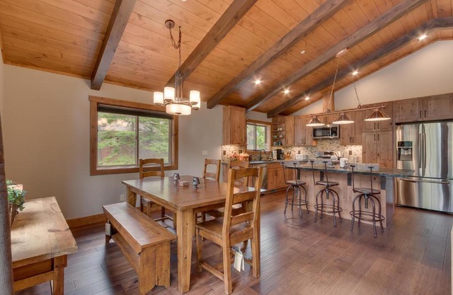 Skyland Jewel at Dollar Point - Luxury 3BR - Easy Winter Access