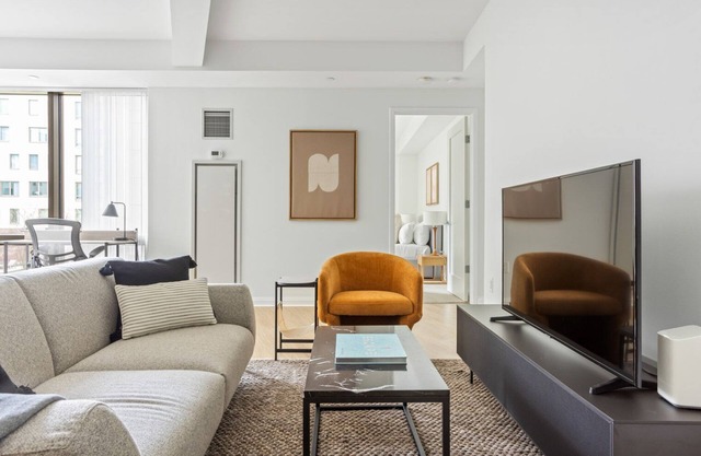 Sleek Kendall Square 1BR w/Gym, W/D & Concierge, near MIT, by Blueground