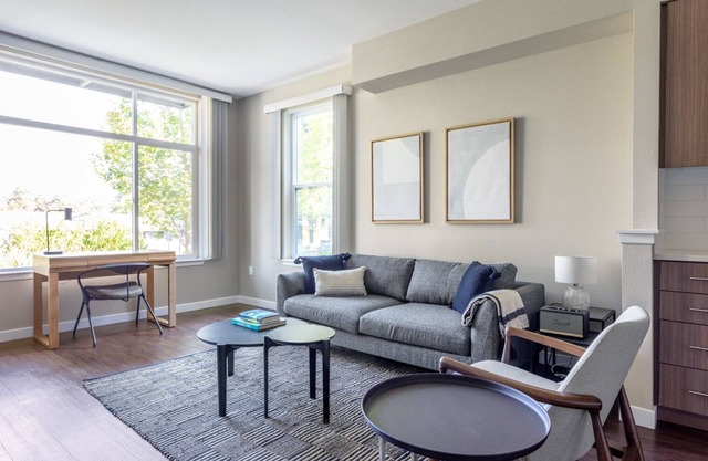 Sleek Mountain View 1BR w/Gym, Pool, near Shops, Transit, by Blueground
