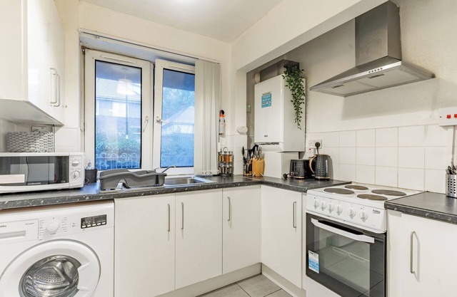 Sleeps6-freewifi-smarttv-netflix-familyfriendly