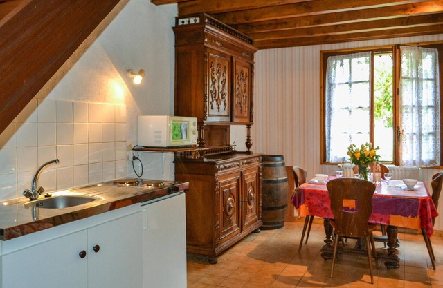 Small and well-kept cottage in Limeuil with room for 4 people.