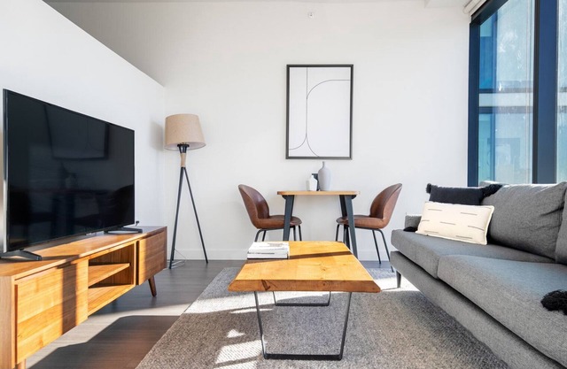 Smart South Loop 1BR w/Pool & gym, near CTA Train, by Blueground