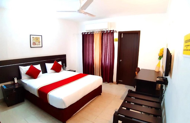 SmartStay Private Room In Luxury Apts- MG Road area