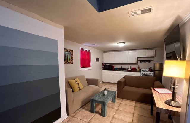 Snowden Duplex Getaway 