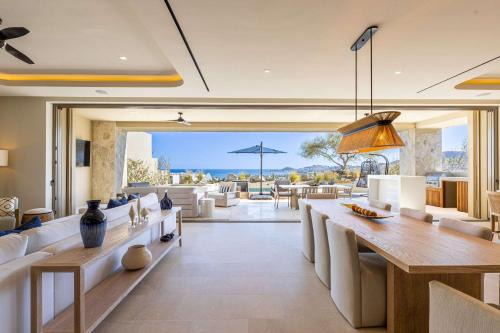 Solesta 4BR Villa and Luxury Casita by The Agency Baja