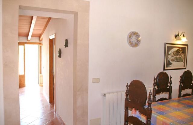 Son Coves with a large pool, satellite TV, barbecue area