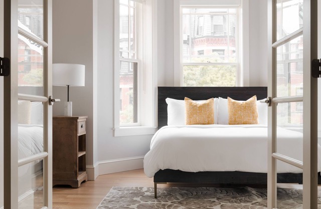 Sonder The Magnolia | Accessible Full Suite+
