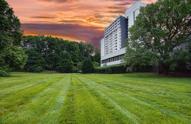 Sonesta Charlotte Executive Park