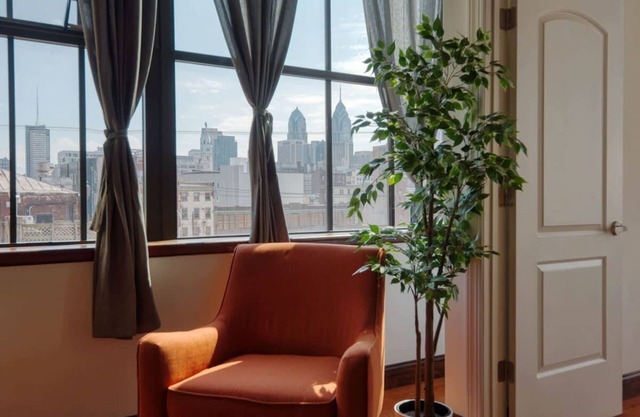 Sosuite 2BR Apt w W/d, Gym, On-site Restaurant