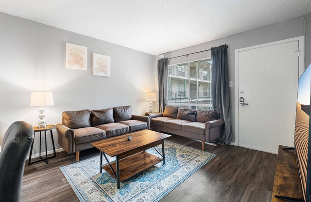 Spacious 1BR in Hydepark Austin 9134