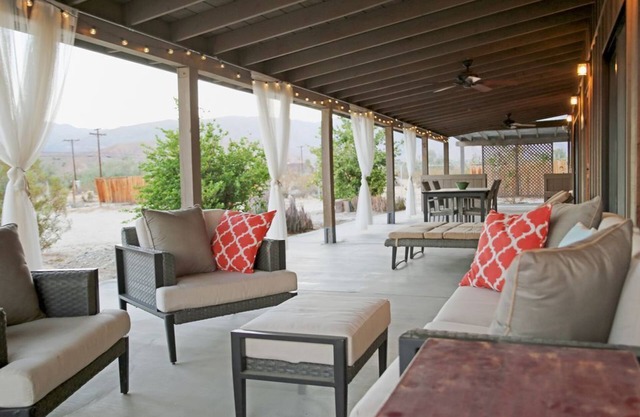 Spacious 3BR Borrego Springs Home, Walk to Downtown, Amazing Mountain Views!