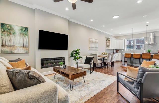 Spacious 6-bedroom house in the heart of fabulous St. Louis