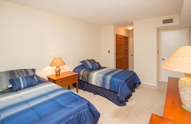 Spacious and Comfortable 2BD/2BT Apartment in Kendall