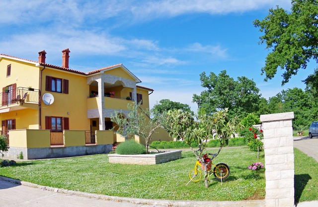 Spacious apartment in picturesque village Bulići, Istria