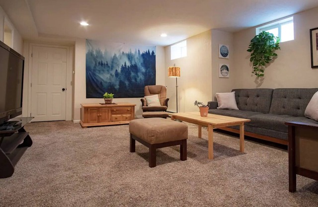Spacious Basement Apartment in Historical Baker