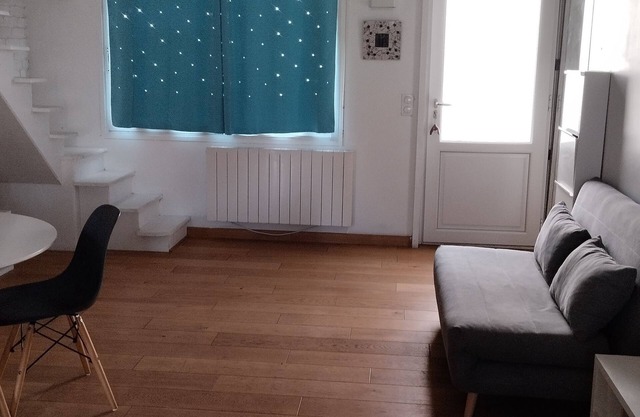 Spacious charming studio with mezzanine ,