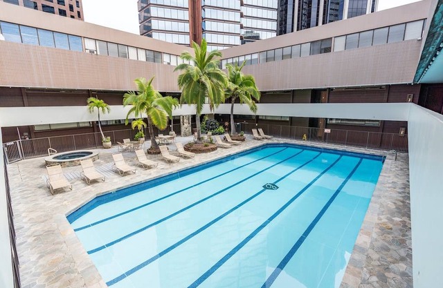 Spacious Downtown Executive Retreat Free Parking