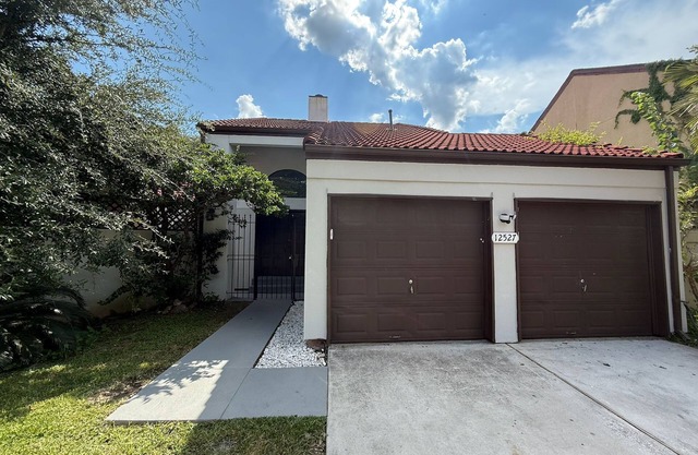 Spacious Family-Friendly 3BR Home w/Yard Near Richmond & Rosenberg
