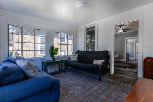 Spacious home by The University of Akron! Dogs Welcome!