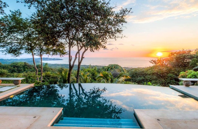 Spectacular Ocean View From Every Room!