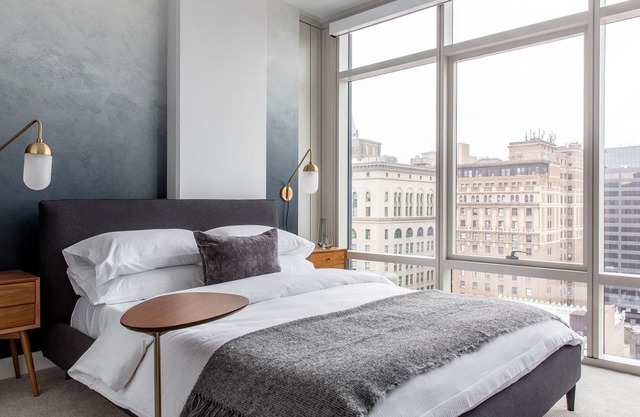 Splendid 1BR | Lounge | City Center by Lyric