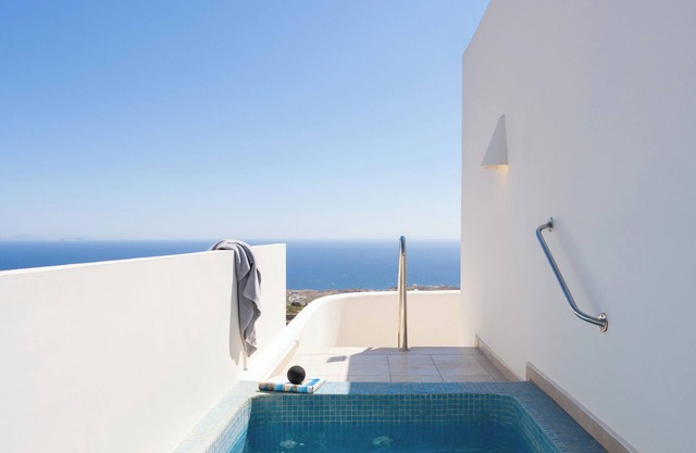 Splendour Hotel and Suites