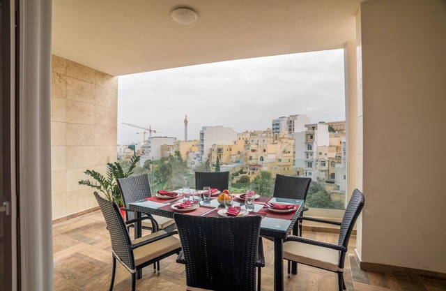 St. Julian's Luxury apartment overlooking Balluta valley